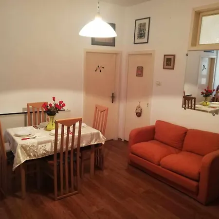 Old Town With Free Parking Apartman *
